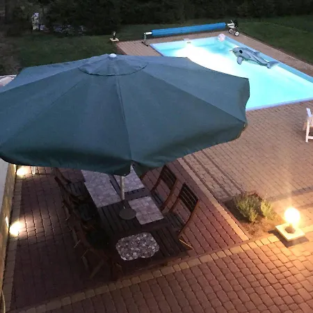 Feriehus Dom Letniskowy Na Kaszubach Z Podgrzewanym Basenem Ostrowite (Kartuzy)