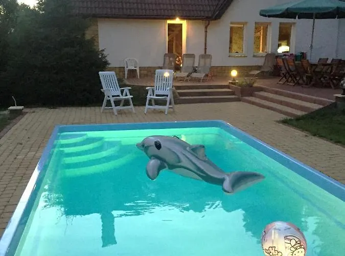 Dom Letniskowy Na Kaszubach Z Podgrzewanym Basenem